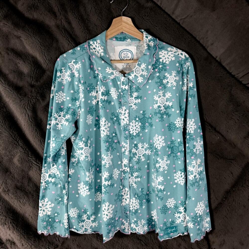 Life is Good Women's Large Green 100% Cotton Snap Up L/S Pajama Top Snowflake